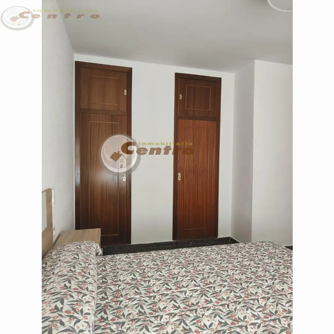 Habitación de Piso de alquiler en Albacete con Calefacción, Amueblado y Balcón