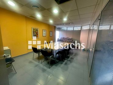 Büro zum Verkauf in Centre - Sant Oleguer