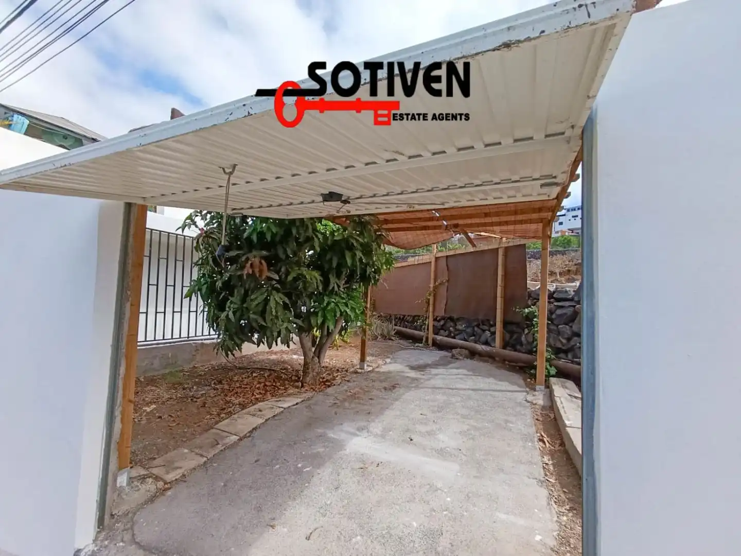 Vista exterior de Casa o chalet en venta en Adeje con Jardín privado y Terraza