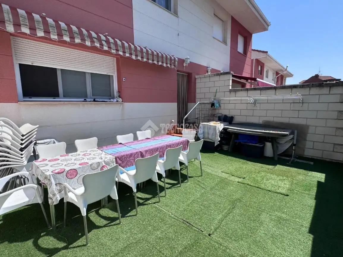 Terraza de Casa adosada en venta en Cuadros con Calefacción y Parquet