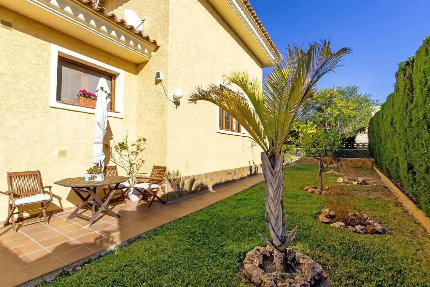Jardí de Casa o xalet en venda en La Nucia amb Jardí privat i Piscina