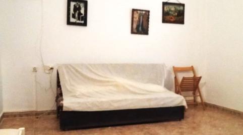 Foto 3 de Casa adosada en venda a Calle Don Benito, 12, Minglanilla, Cuenca