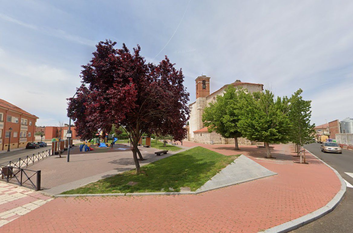 Vista exterior de Casa o chalet en venta en Santovenia de Pisuerga con Calefacción, Jardín privado y Terraza