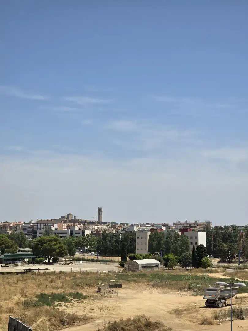Exterior view of Flat for share in Lleida  with Air Conditioner, Heating and Terrace