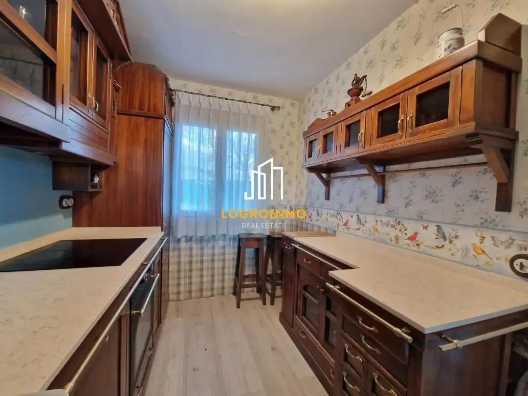 Kitchen of Houses for sale in Lapoblación  with Heating, Private garden and Parquet flooring
