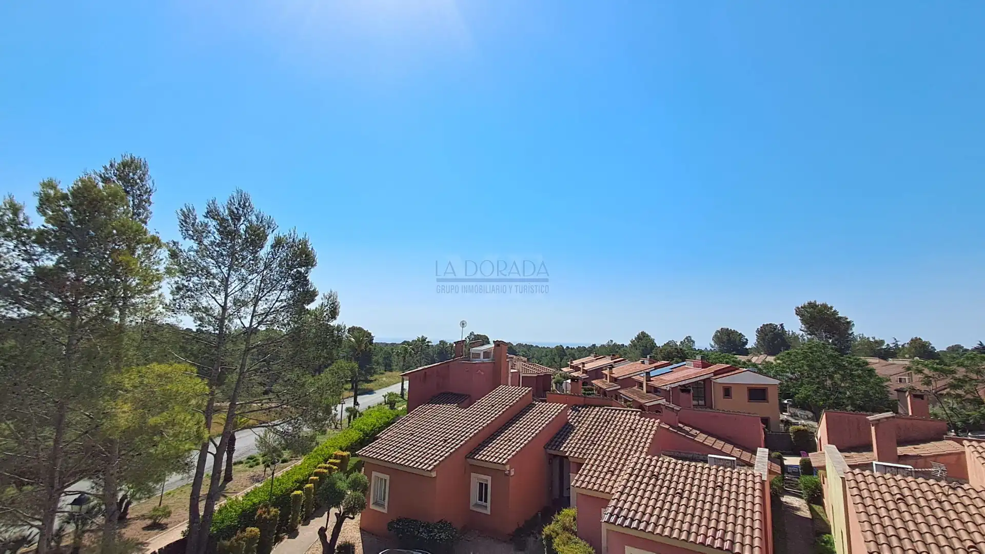 Vista exterior de Casa adosada en venta en Mont-roig del Camp con Aire acondicionado, Terraza y Trastero