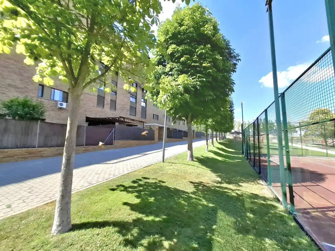 Vista exterior de Piso de alquiler en Valdemoro con Aire acondicionado, Calefacción y Terraza