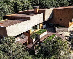 Vista exterior de Casa o xalet en venda en Navalafuente amb Terrassa