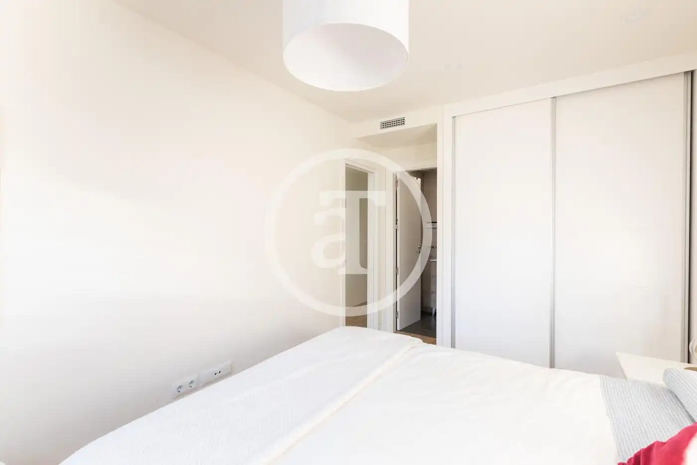 Bedroom of Flat for rent in Madrid  with Air Conditioner, Heating and Furnished