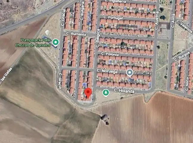Chalet con jardín en venta en Chozas de Canales, imagen 3