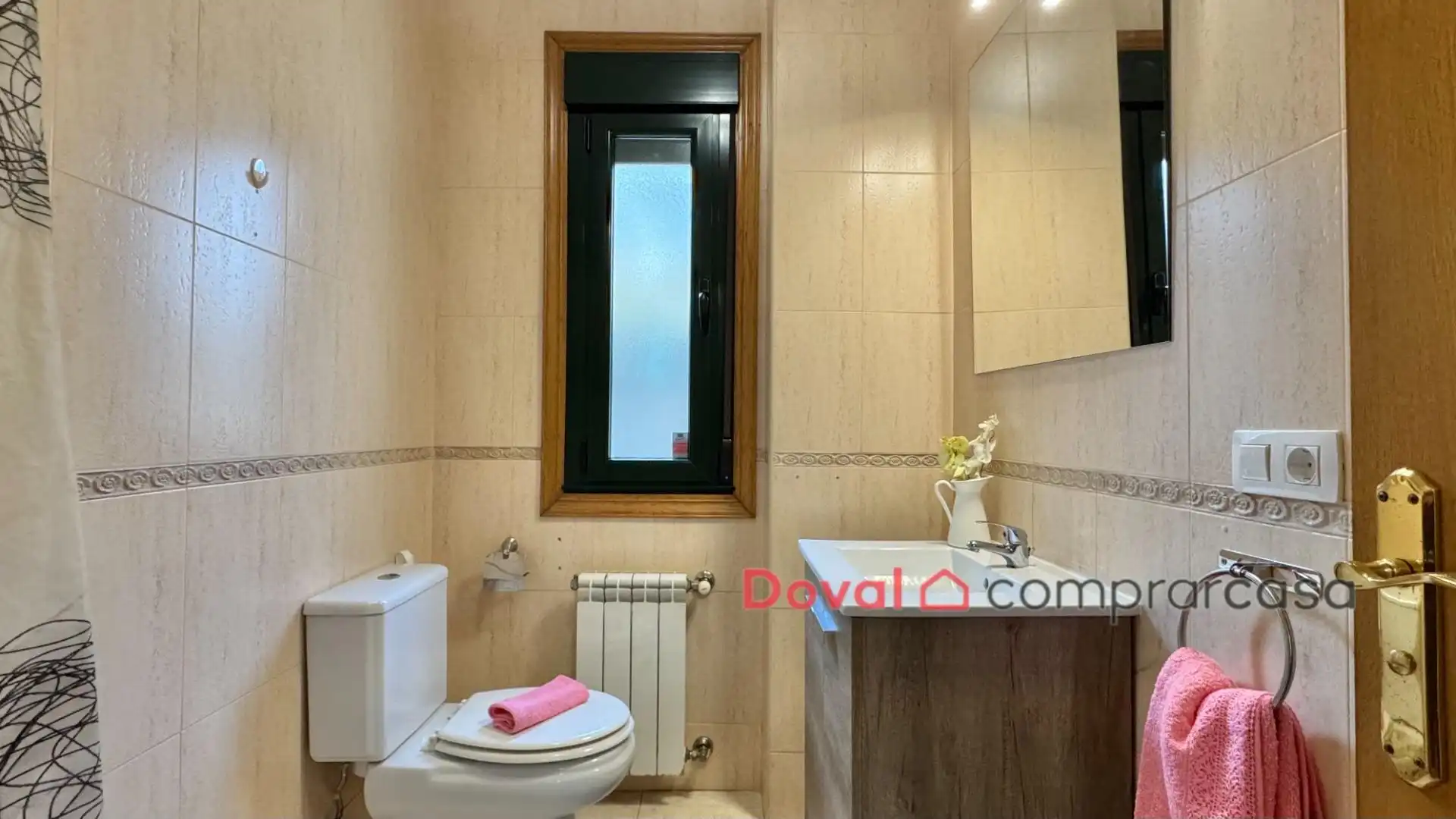 Bany de Casa o xalet en venda en Salceda de Caselas amb Calefacció, Jardí privat i Terrassa