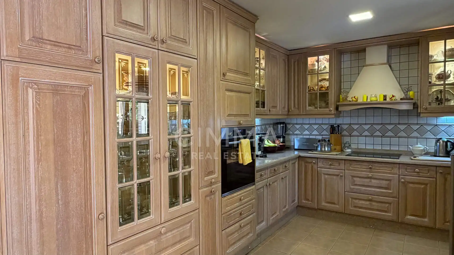 Cocina de Casa o chalet en venta en Benidorm con Aire acondicionado, Calefacción y Jardín privado