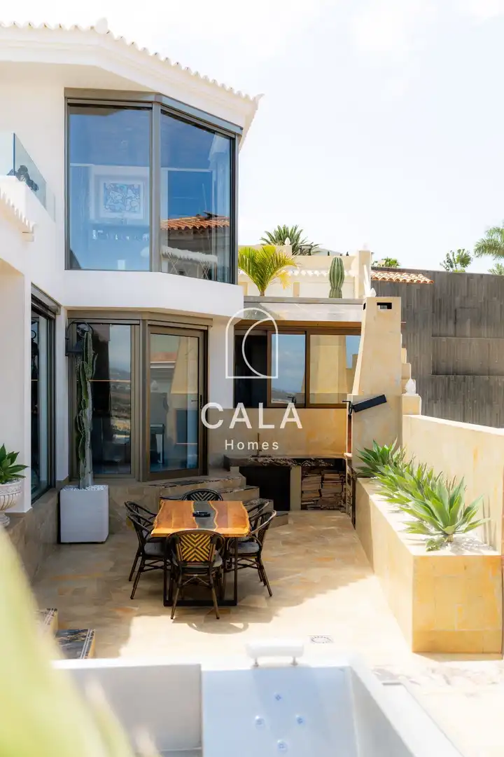 Terrassa de Casa o xalet en venda en Adeje amb Aire condicionat, Calefacció i Terrassa
