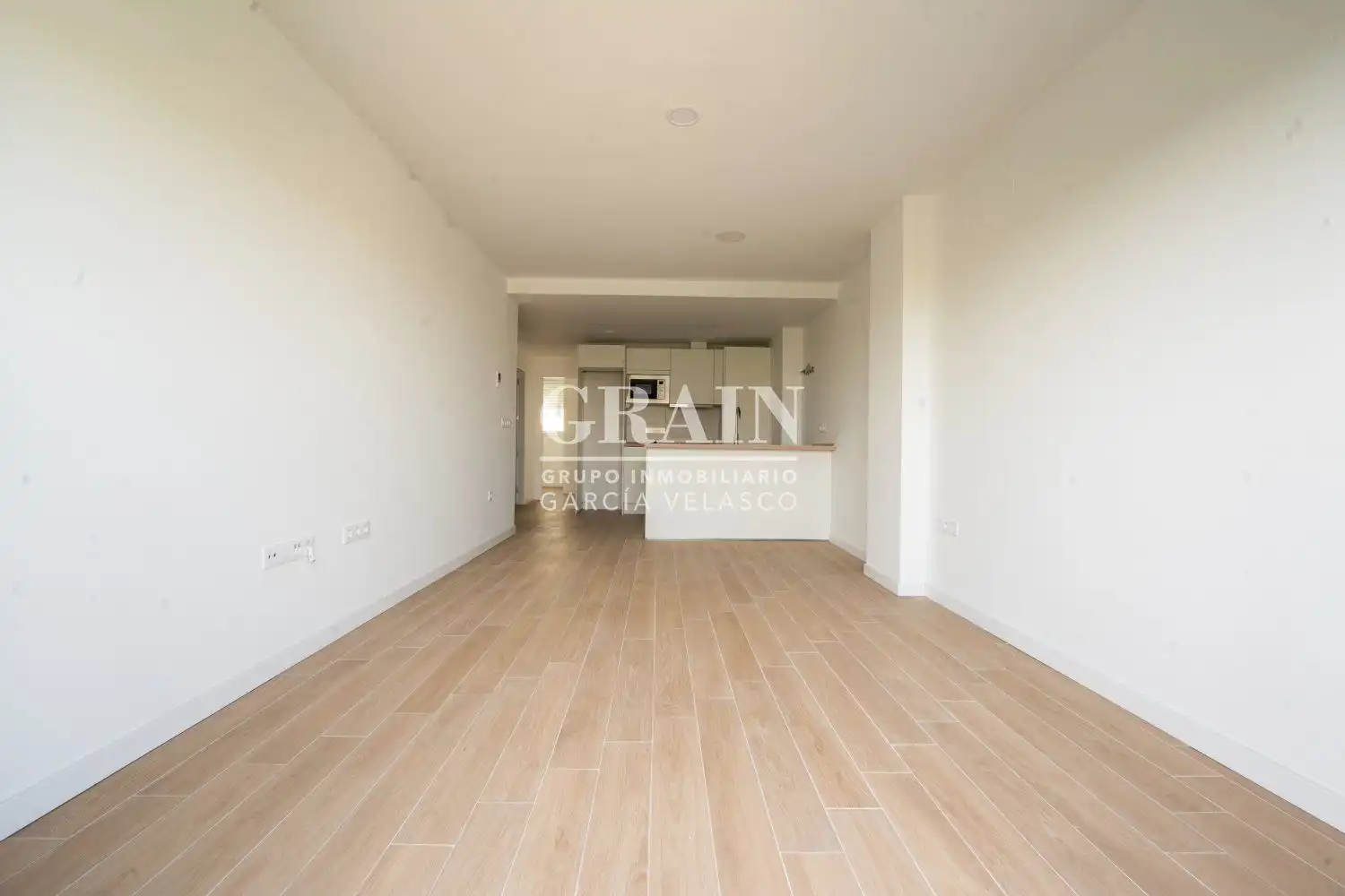 Dormitori de Apartament en venda en Albacete amb Calefacció, Traster i Piscina