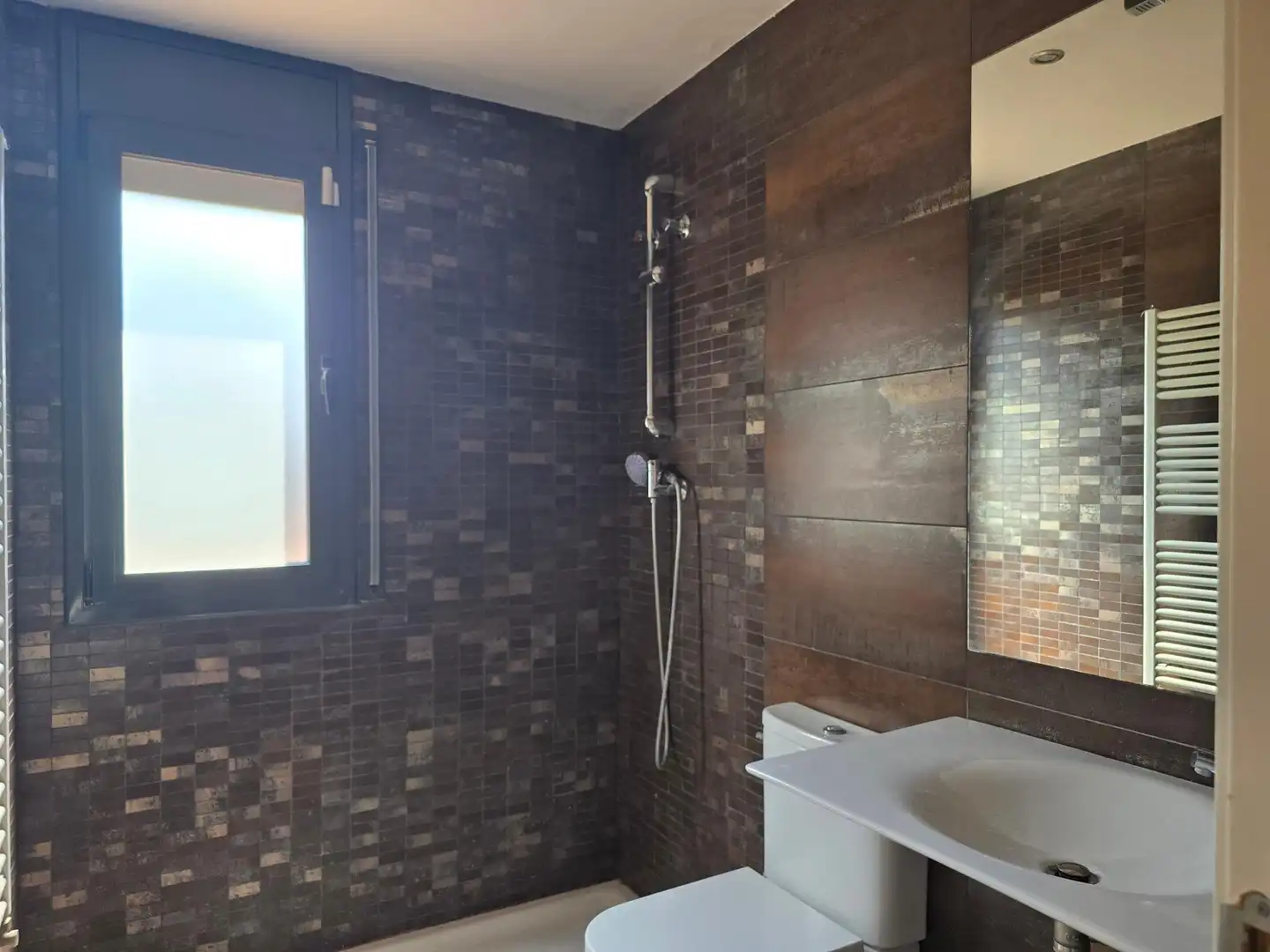 Bathroom of Houses for sale in Rubí  with Heating, Private garden and Parquet flooring