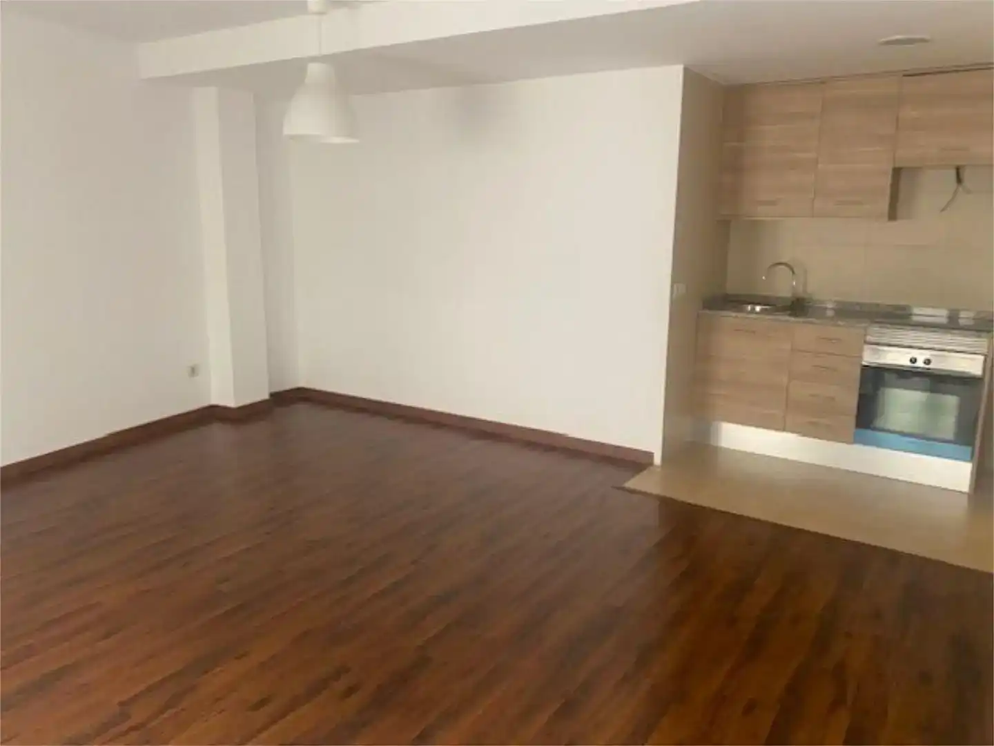 Sala d'estar de Estudi en venda en Mosqueruela amb Parquet