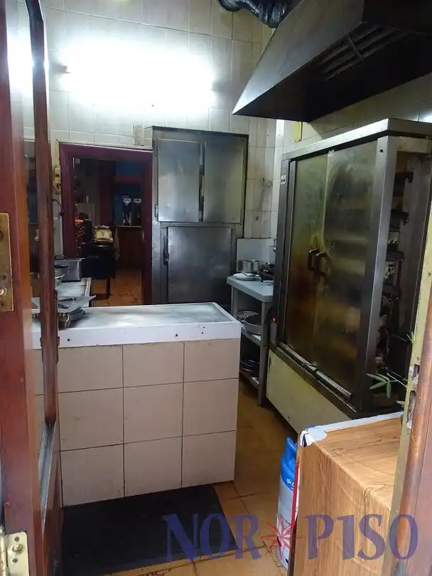 Kitchen of Commercial properties for sale in Bilbao 