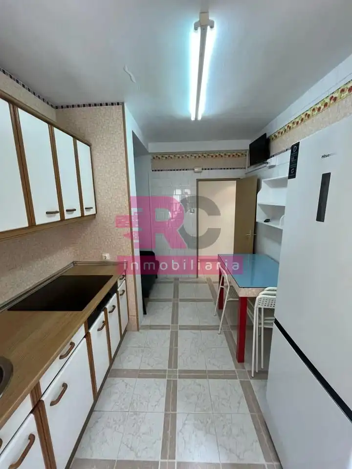 Kitchen of Flat for rent in Salamanca  with Heating, Storage room and Furnished