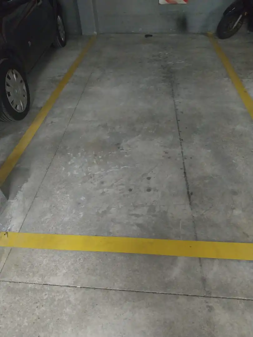 Einzelparkplatz zum Verkauf in Avinguda de Argentina, imagen 2