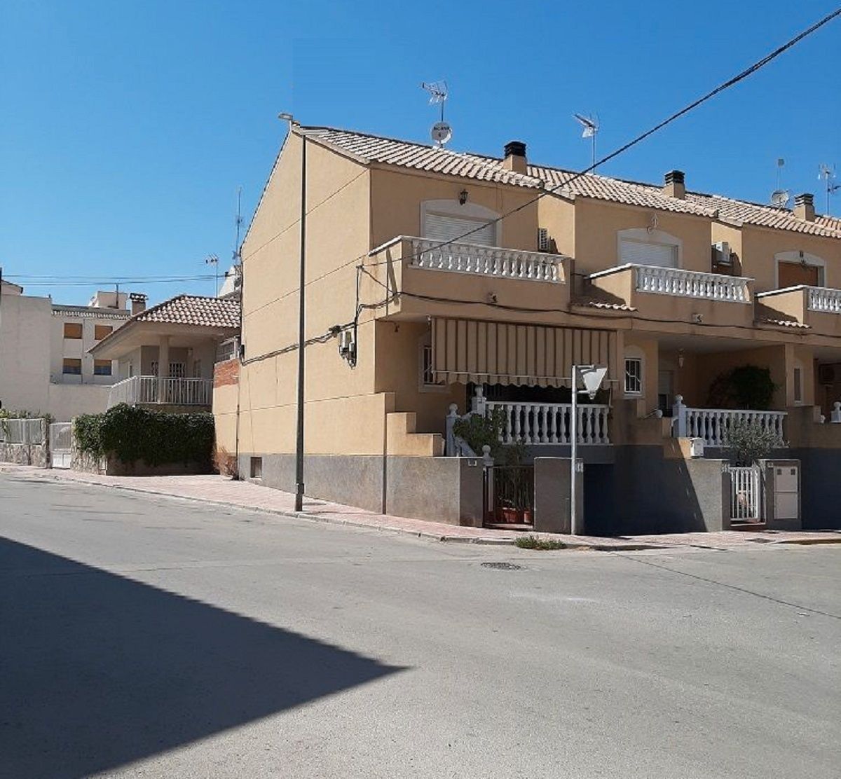 Vista exterior de Casa adosada en venda en Ceutí