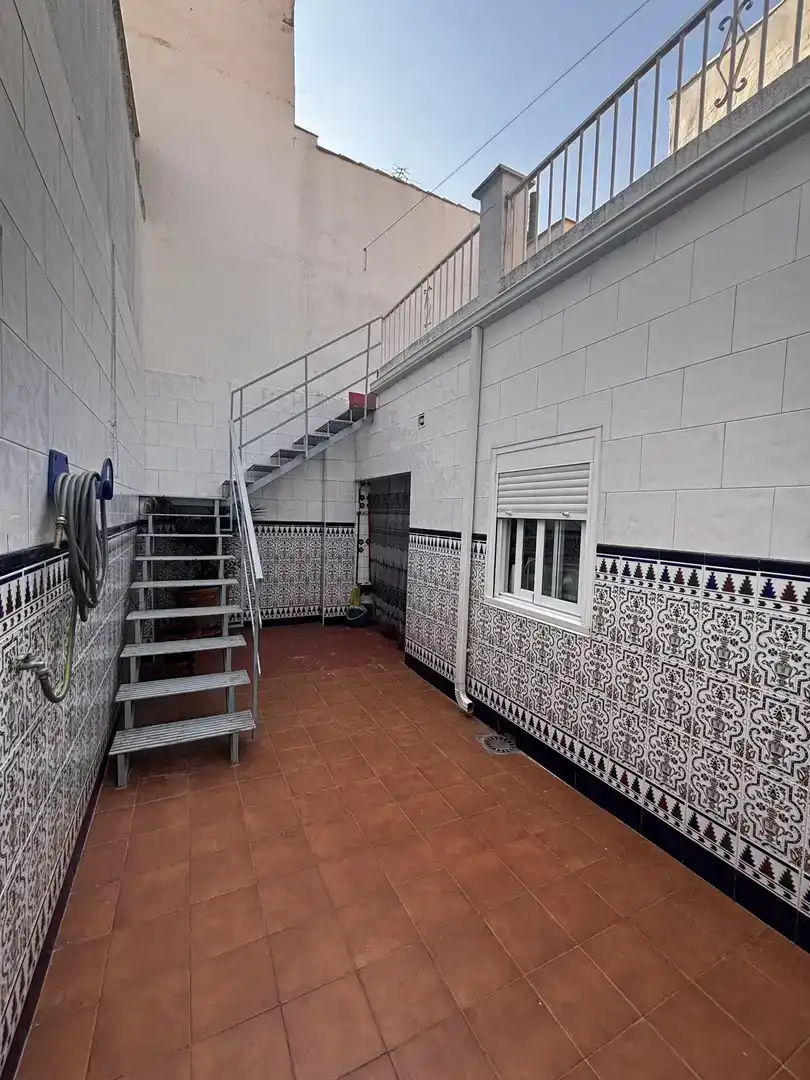 Balcony of Detached homes for rent in Jaén  with Air Conditioner and Furnished