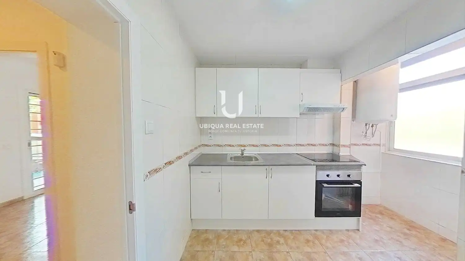 Cocina de Piso en venta en Barcelona con Terraza y Balcón