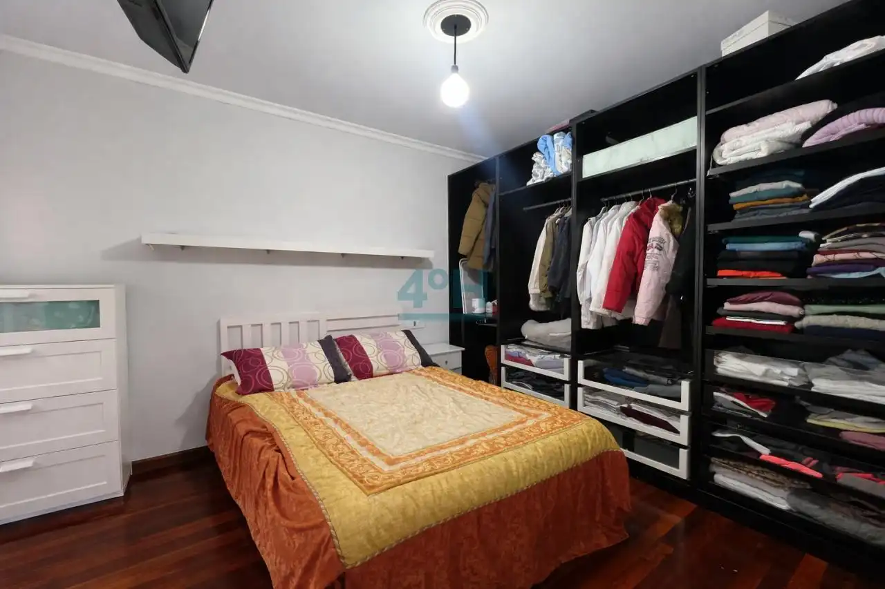 Bedroom of Flat for sale in Ourense Capital   with Heating, Parquet flooring and Storage room