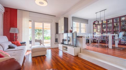 Foto 4 de Casa adosada en venda a Calle 232, La Cañada, Paterna