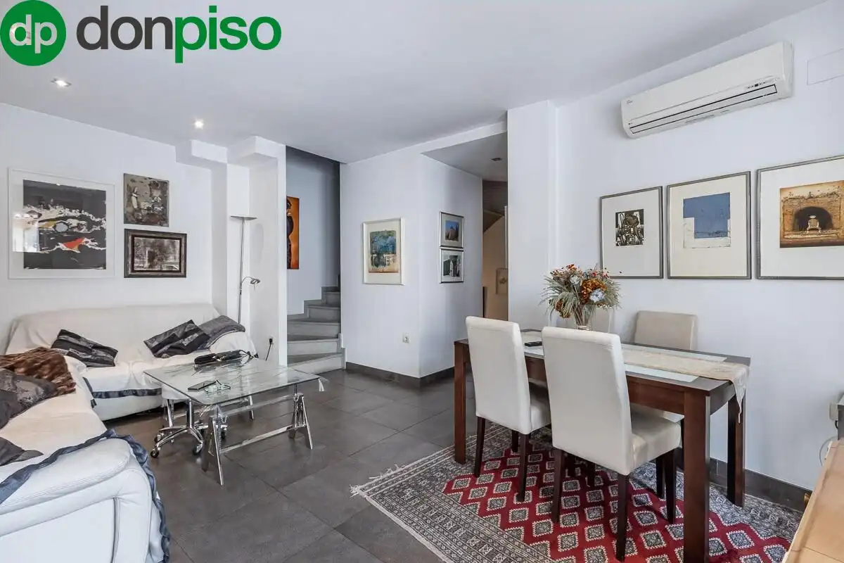 Casa con terraza en venta en CARRIL DE SAN CECILIO, imagen 3