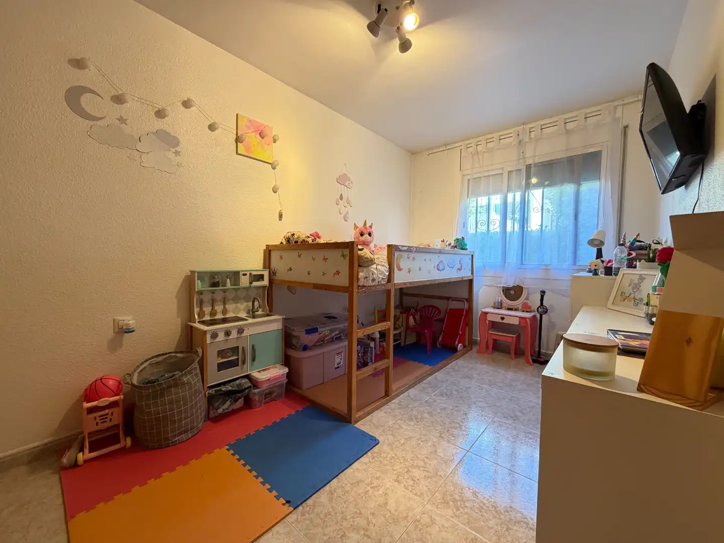 Habitación de Piso en venta en Santa Margarida I Els Monjos con Calefacción, Terraza y Amueblado
