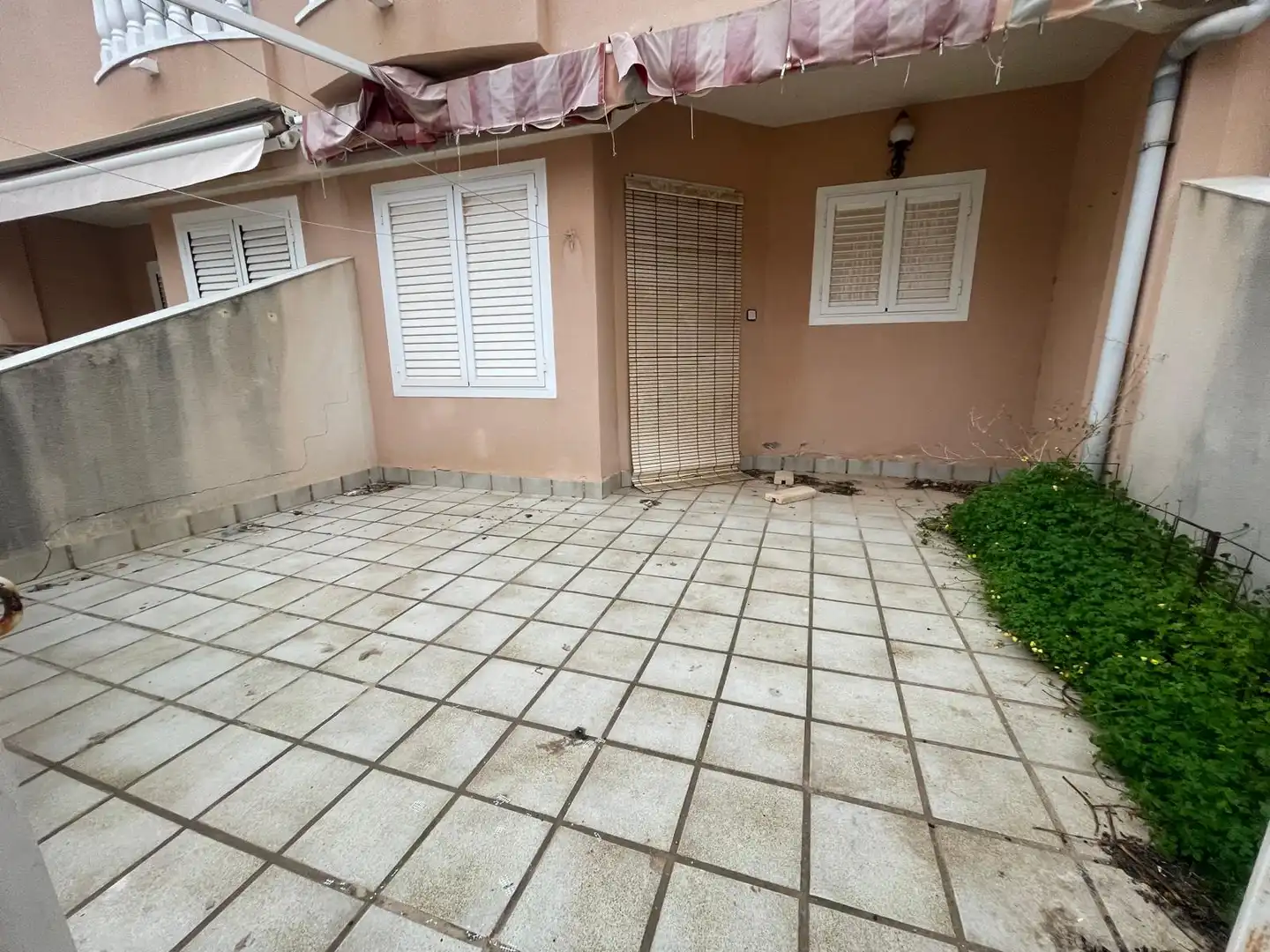 Terrasse von Einfamilien-Reihenhaus zum Verkauf in San Pedro del Pinatar mit Terrasse, Möbliert und Ofen