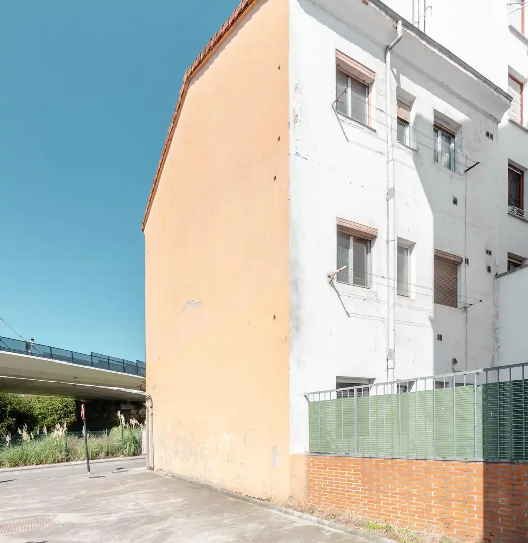 Außenansicht von Gebäude zum Verkauf in Oviedo 
