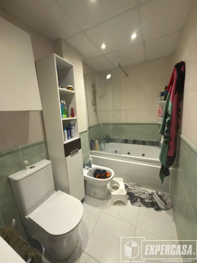 Bany de Casa o xalet de lloguer en Picassent amb Aire condicionat, Calefacció i Terrassa