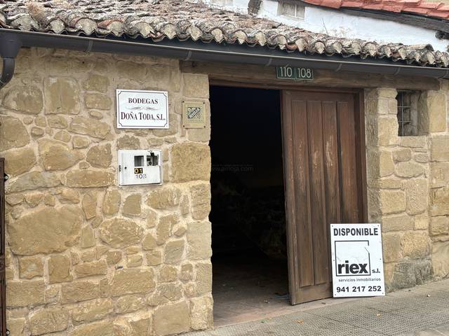 Edificio en Venta en Anguciana - CL BODEGAS en Anguciana