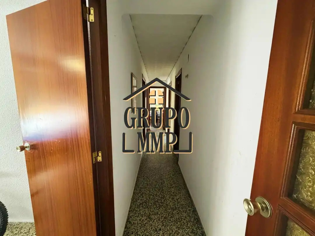 Piso en venta en Castellón de la Plana / Castelló de la Plana con Aire acondicionado, Calefacción y Amueblado