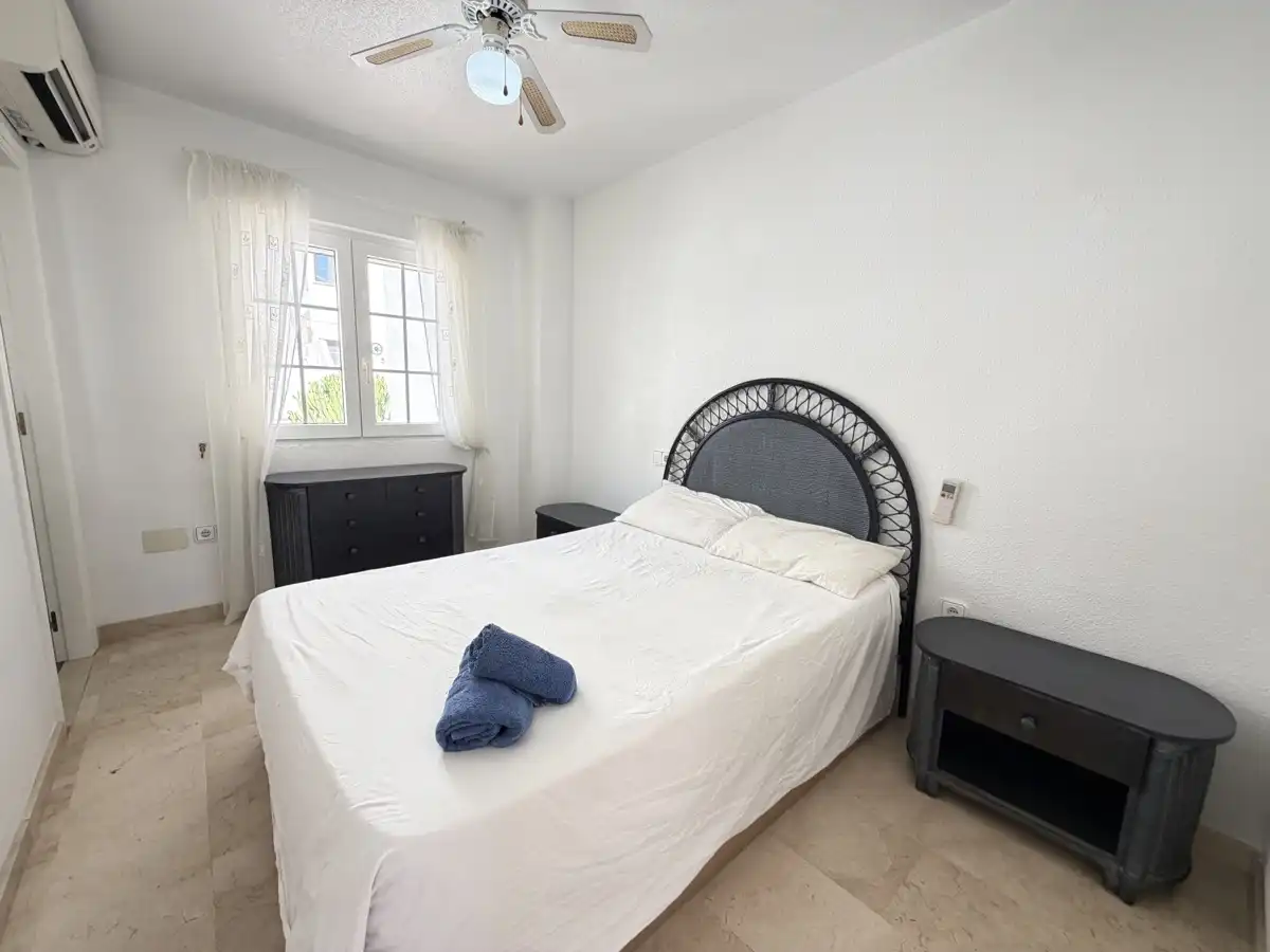 Habitación de Casa o chalet en venta en Orihuela con Terraza