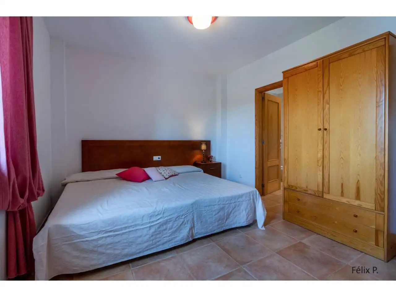 Dormitori de Finca rústica en venda en Muro amb Aire condicionat, Jardí privat i Terrassa