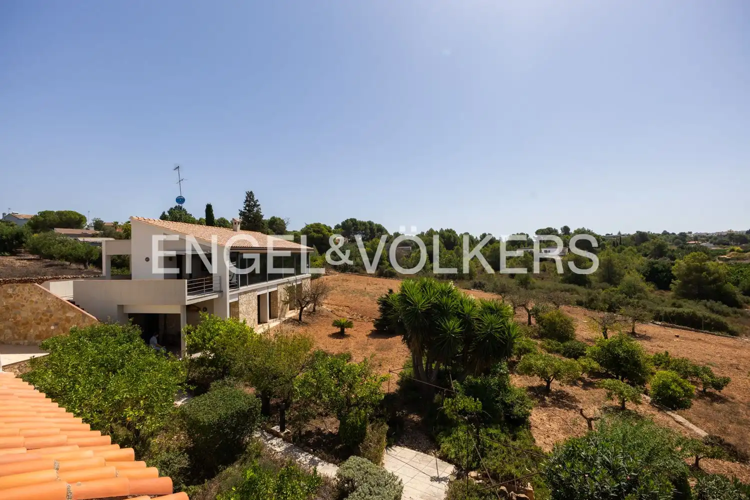 Houses for sale in Montserrat  with Air Conditioner, Heating and Private garden