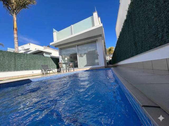 Casa-chalet en Venta en Santiago de la Ribera