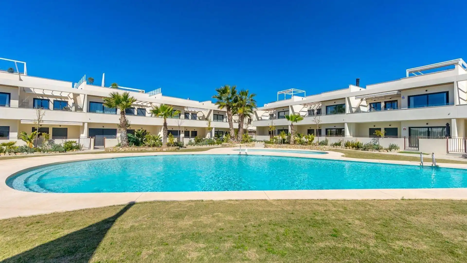 Swimming pool of Apartments for sale in Torrevieja  with Private garden, Terrace and Furnished