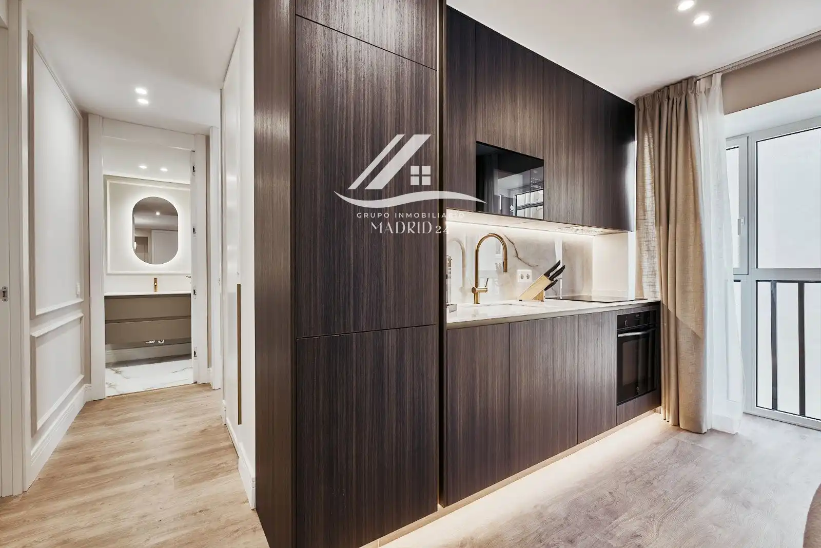 Piso con ascensor en venta en Calle de Piamonte, imagen 6