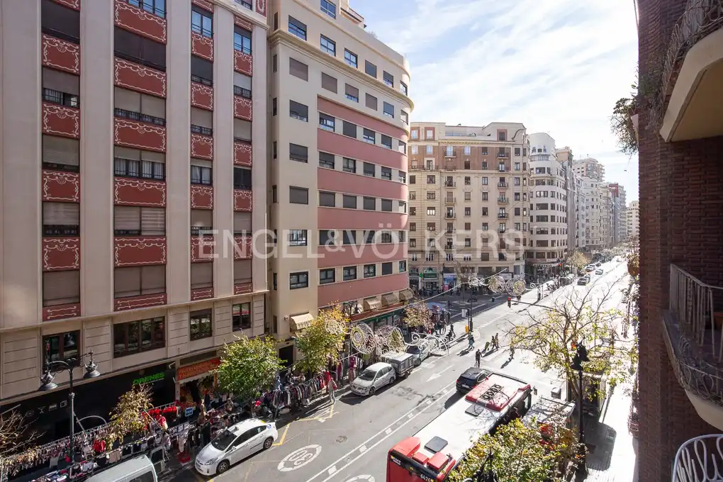 Vista exterior de Piso de alquiler en Valencia con Aire acondicionado, Calefacción y Parquet