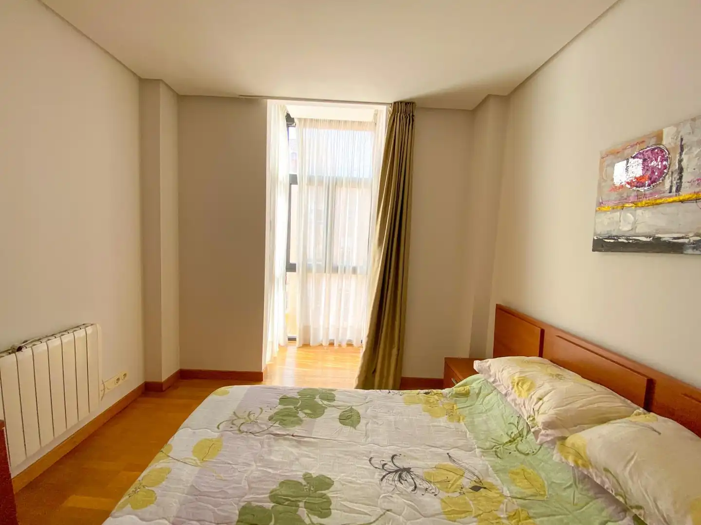 Schlafzimmer von Wohnung zur Miete in Madrid mit Klimaanlage, Heizung und Parkett