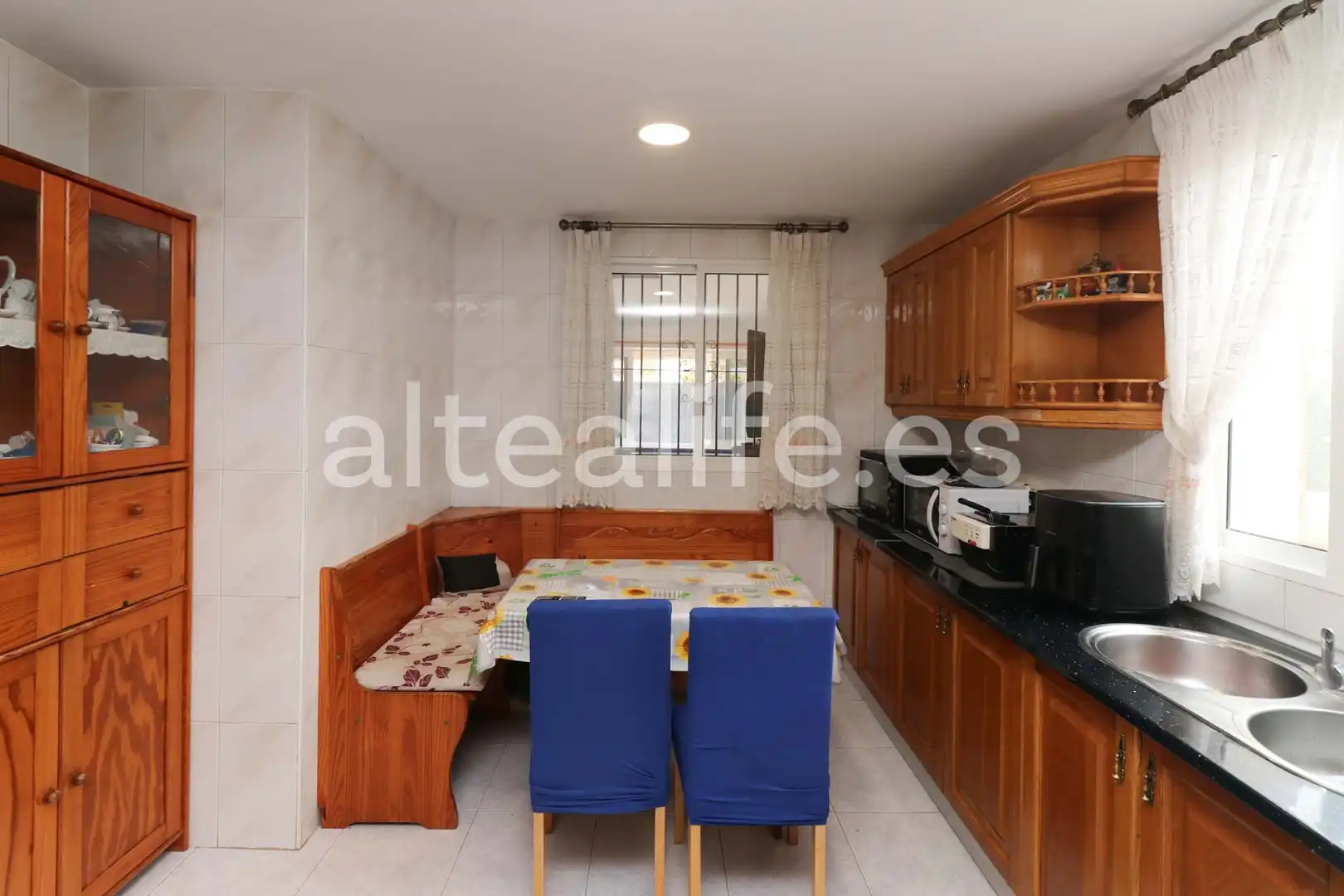 Kitchen of Houses for sale in L'Alfàs del Pi  with Air Conditioner, Private garden and Terrace