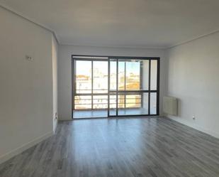 Bedroom of Flat to rent in León Capital   with Heating, Parquet flooring and Terrace