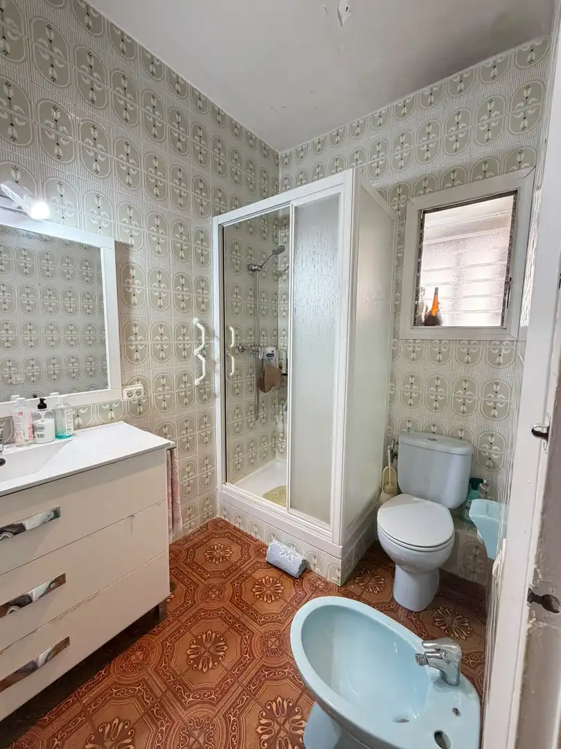 Baño de Piso en venta en Barcelona con Balcón
