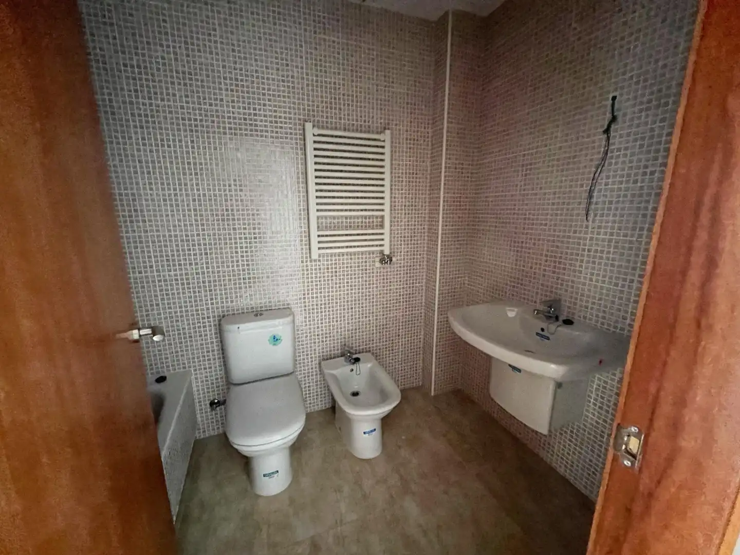 Baño de Dúplex en venta en Tordera con Balcón y Alarma