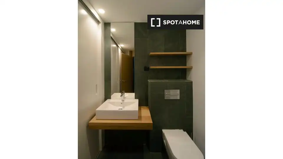 Room in Ensanche - Moyua - Diputación