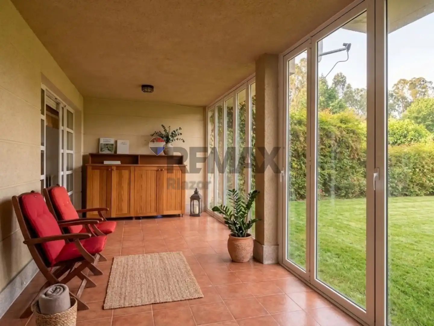 Garten von Einfamilien-Reihenhaus zum Verkauf in Ames mit Heizung, Privatgarten und Parkett