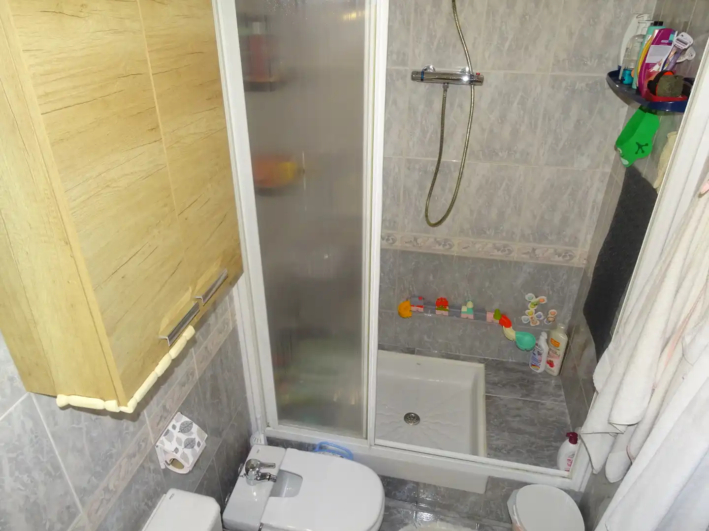 Badezimmer von Wohnung zum Verkauf in Calafell mit Klimaanlage, Heizung und Terrasse